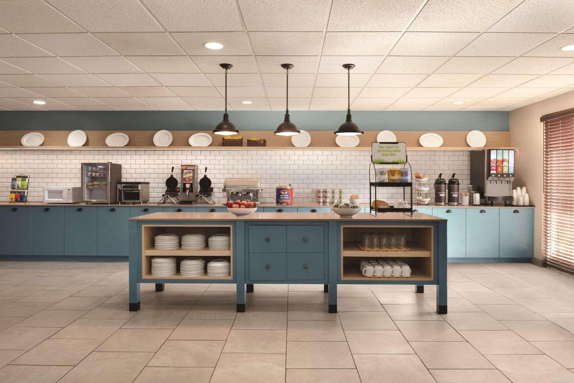 Country Inn & Suites By Radisson, Germantown, Wi Εξωτερικό φωτογραφία